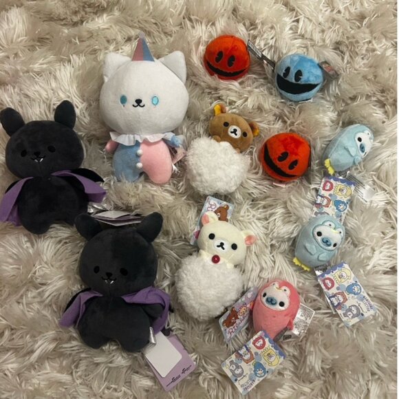 Arcade Prizes - Picture 1 of 1